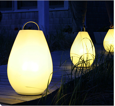 VESSEL 兼具趣味與實(shí)用的手提燈具，點(diǎn)亮工業(yè)設(shè)計(jì)新靈感